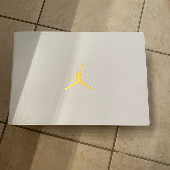 Women Air Jordan 1 mid - Picture 2 of 8